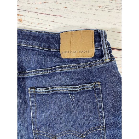 American Eagle Airflex Jean Shorts Sz 33 Stretch Denim Booty Raw Hem Cut Offs - Picture 4 of 8